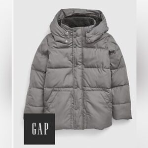 Gap boy size medium (8-9) puffer jacket color gray
